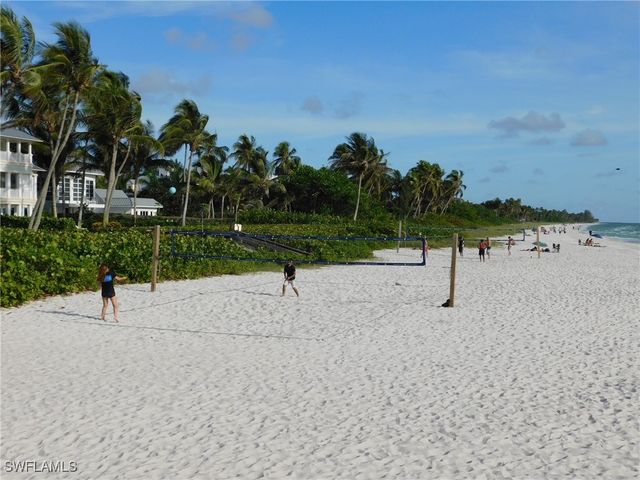 975 9th AVE S 5, Naples, FL 34102