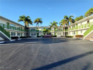 975 9th AVE S 5, Naples, FL 34102