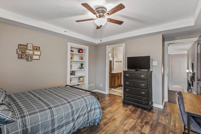210 WHISPERING MEADOWS DR, Oakland, TN 38060