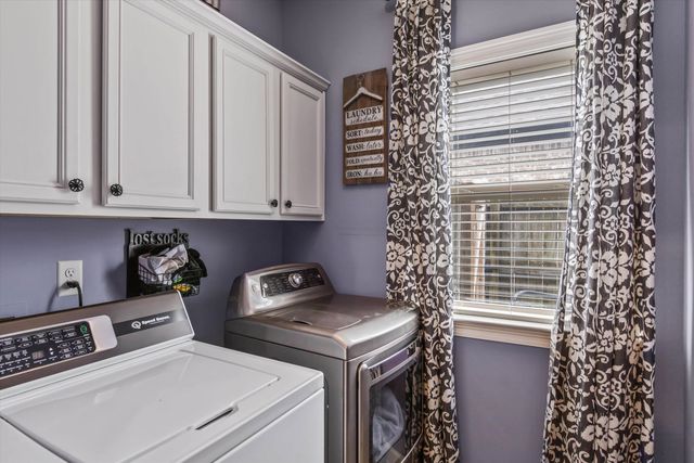 210 WHISPERING MEADOWS DR, Oakland, TN 38060