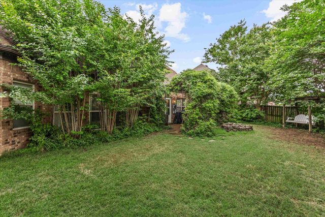210 WHISPERING MEADOWS DR, Oakland, TN 38060