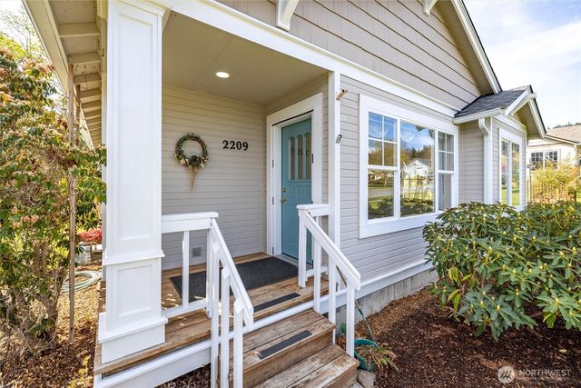 2209 26th Street, Anacortes, WA 98221