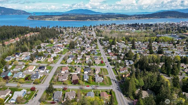 2209 26th Street, Anacortes, WA 98221
