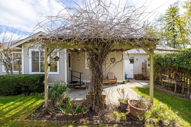 2209 26th Street, Anacortes, WA 98221