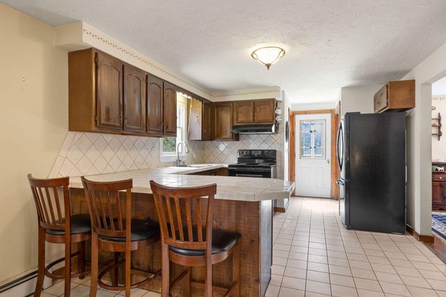 28 Buckingham Drive, Sandwich, MA 02563