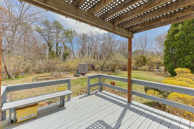 28 Buckingham Drive, Sandwich, MA 02563