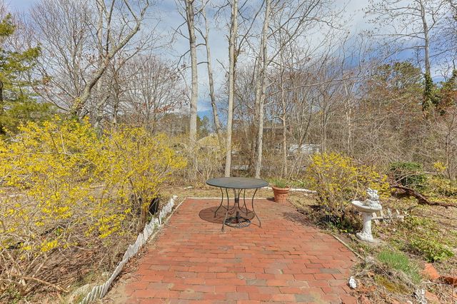 28 Buckingham Drive, Sandwich, MA 02563