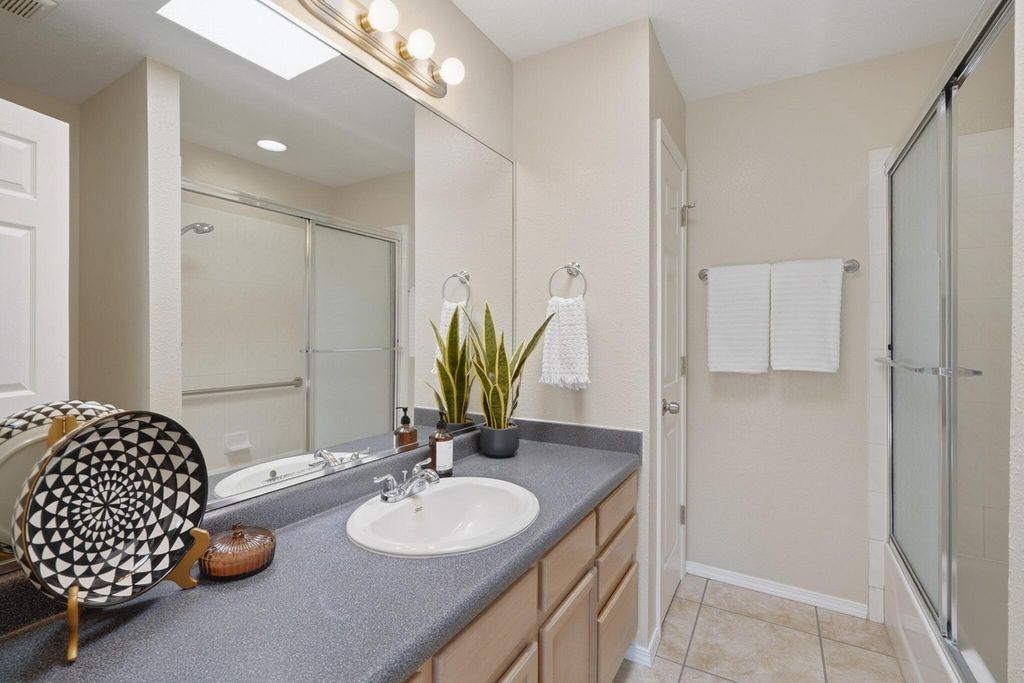 Image 25 of property listing at 13140 Nandina Lane SE, Albuquerque, NM 87123