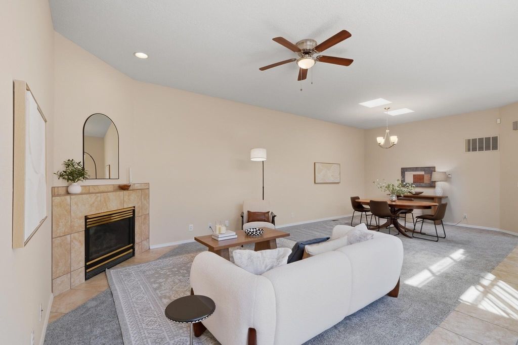 Image 6 of property listing at 13140 Nandina Lane SE, Albuquerque, NM 87123