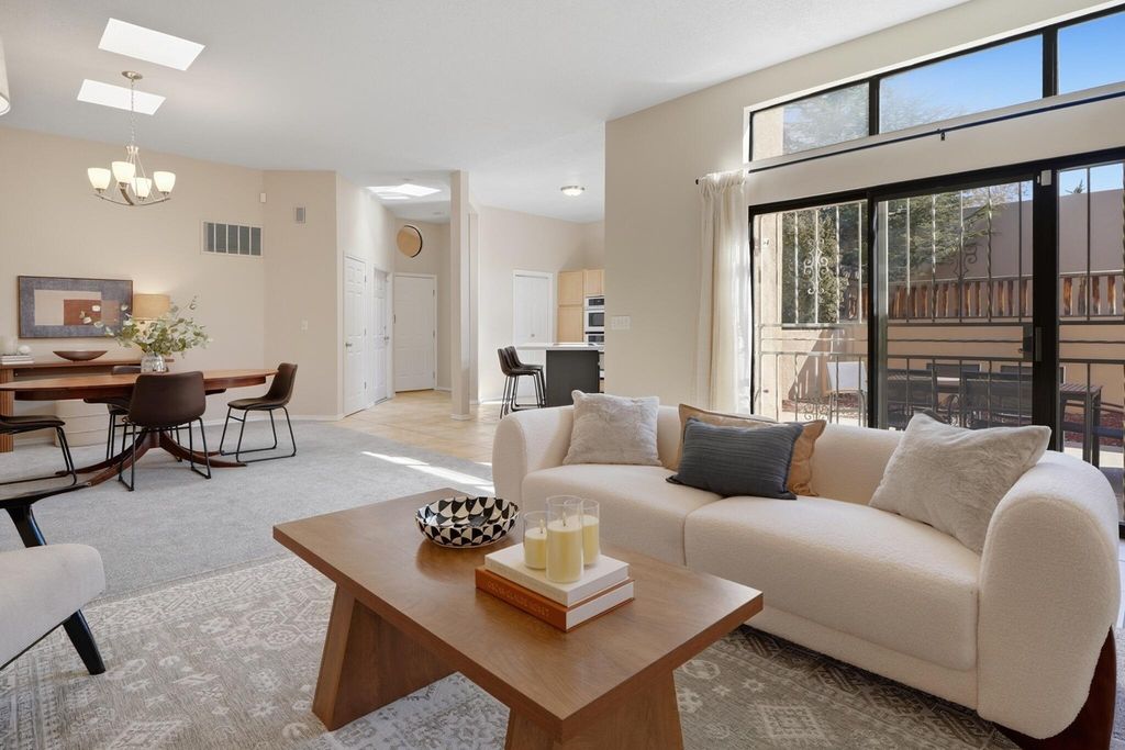 Image 8 of property listing at 13140 Nandina Lane SE, Albuquerque, NM 87123