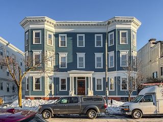 15 Medford St 4, Arlington, MA 02474