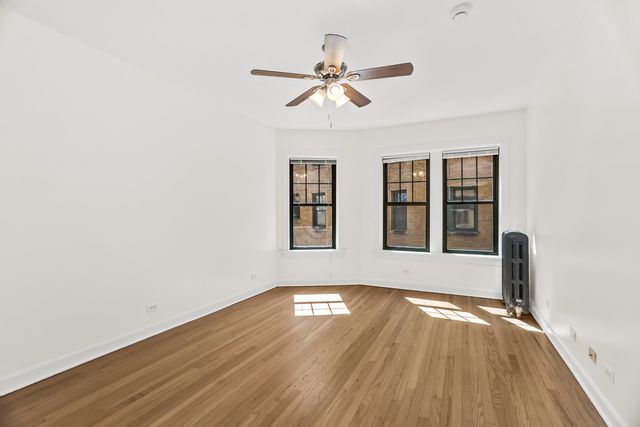 146 Clyde Avenue 2E, Evanston, IL 60202