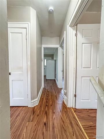 3221 Gravois Ave, St Louis, MO 63118