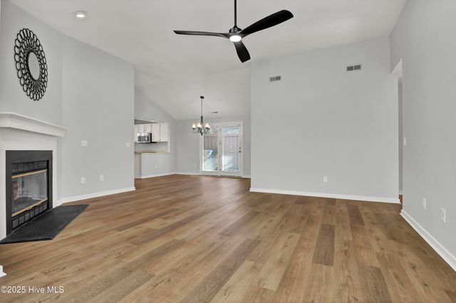 1210 Bayside Circle W, Wilmington, NC 28405