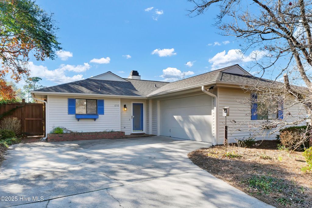1210 Bayside Circle W, Wilmington, NC 28405