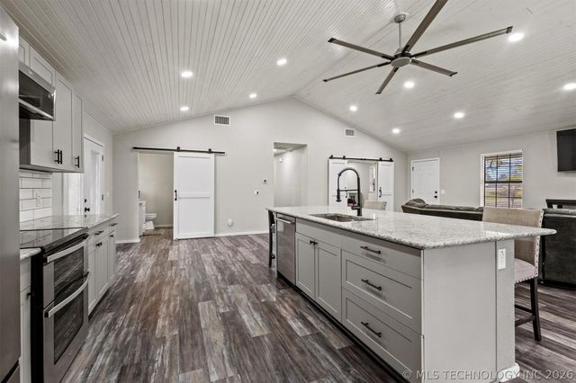 169 Cardinal, Colbert, OK 74733