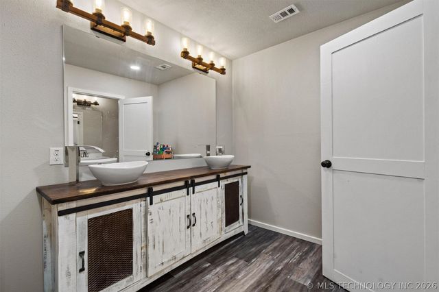 169 Cardinal, Colbert, OK 74733