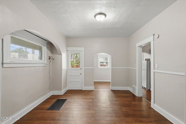 870 Toronto Avenue, Toledo, OH 43609