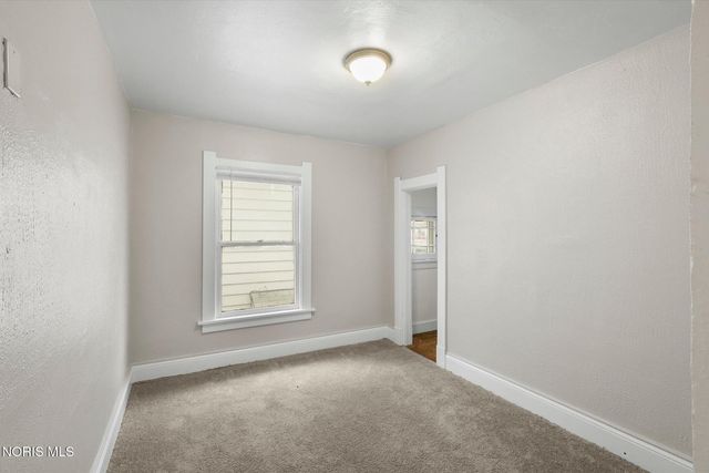 870 Toronto Avenue, Toledo, OH 43609