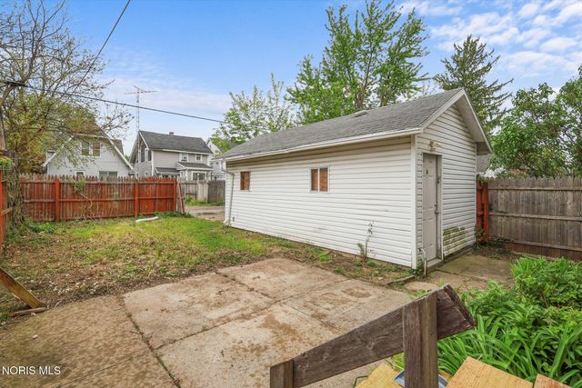 870 Toronto Avenue, Toledo, OH 43609
