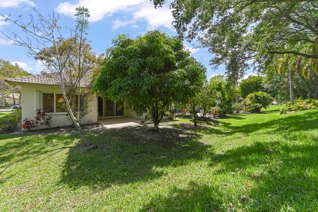 2464 Sailfish Cove Drive, West Palm Beach, FL 33411