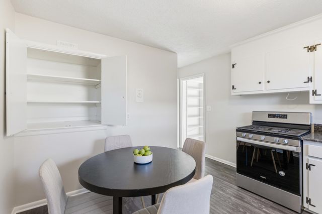 2418 MT VERNON ST, Waynesboro, VA 22980