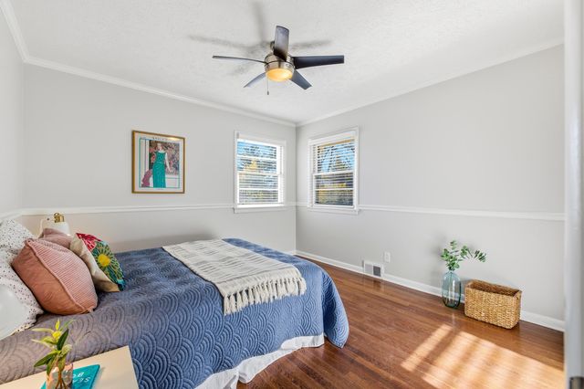 2418 MT VERNON ST, Waynesboro, VA 22980