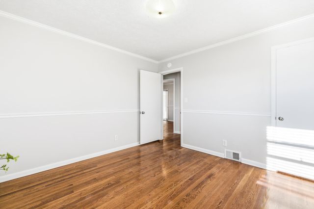 2418 MT VERNON ST, Waynesboro, VA 22980