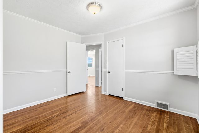 2418 MT VERNON ST, Waynesboro, VA 22980