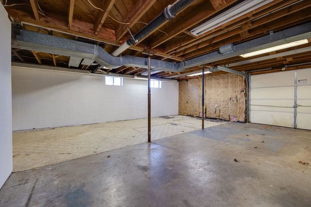 2418 MT VERNON ST, Waynesboro, VA 22980