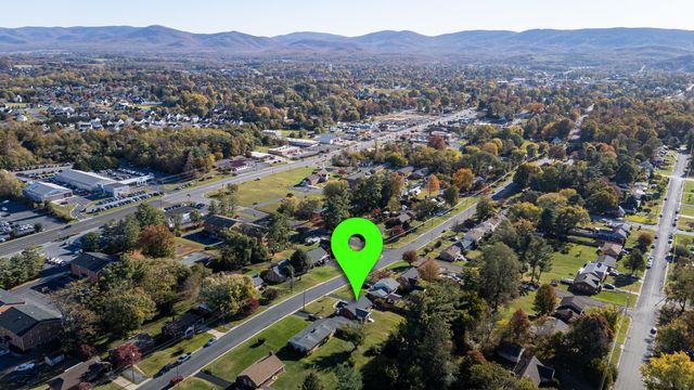 2418 MT VERNON ST, Waynesboro, VA 22980