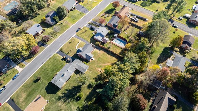 2418 MT VERNON ST, Waynesboro, VA 22980