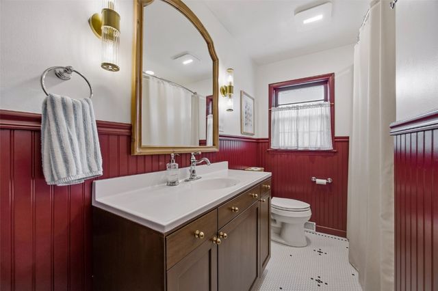 110 27th Ave Drive SW, Cedar Rapids, IA 52404