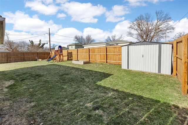 110 27th Ave Drive SW, Cedar Rapids, IA 52404