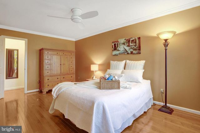 6122 OLD BRENTFORD CT, Alexandria, VA 22310