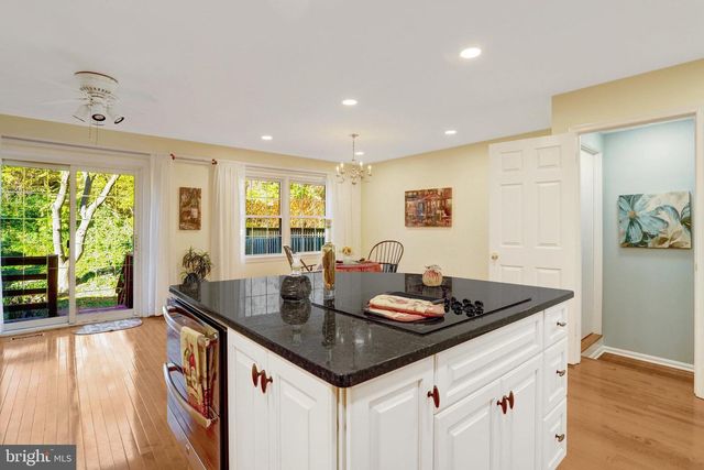 6122 OLD BRENTFORD CT, Alexandria, VA 22310