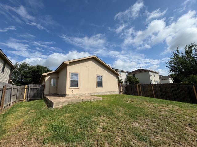 6733 Plains Crest DR, Del Valle, TX 78617