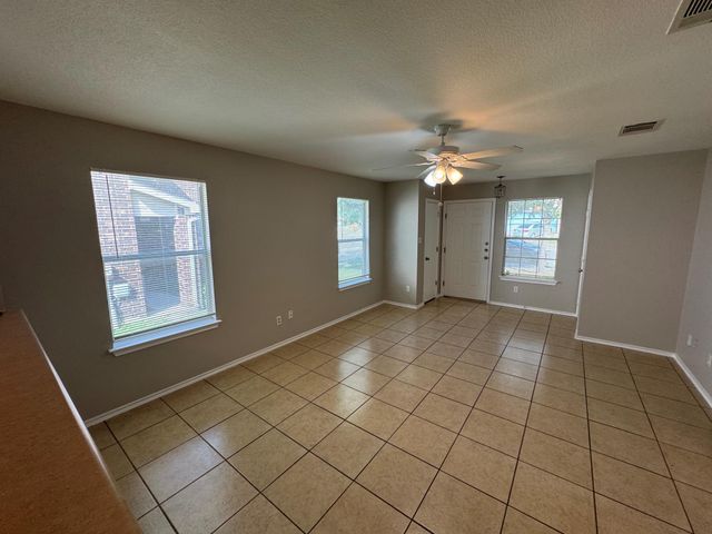 6733 Plains Crest DR, Del Valle, TX 78617