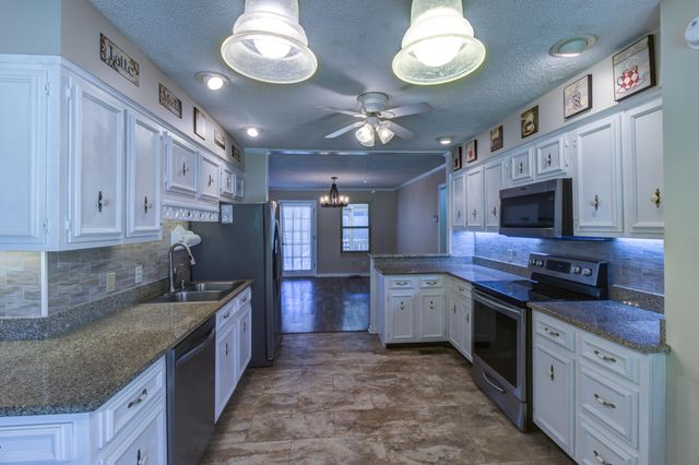 121 Shannon Drive, Ringgold, GA 30736