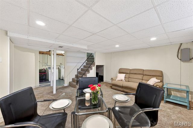 12157 Belaire Place, Maryland Heights, MO 63043