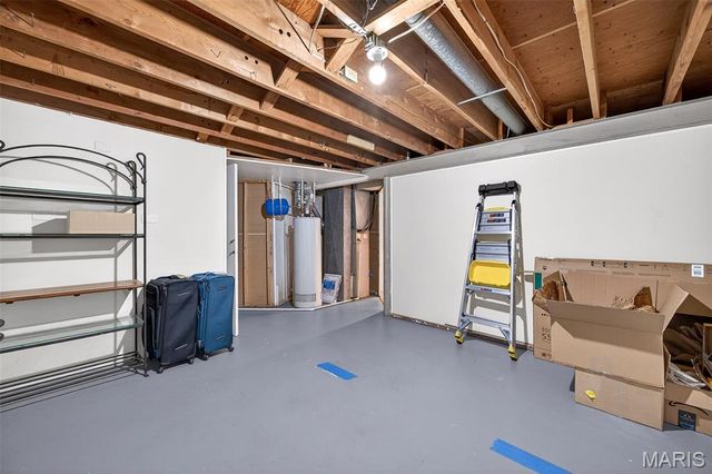 12157 Belaire Place, Maryland Heights, MO 63043