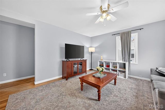 12157 Belaire Place, Maryland Heights, MO 63043