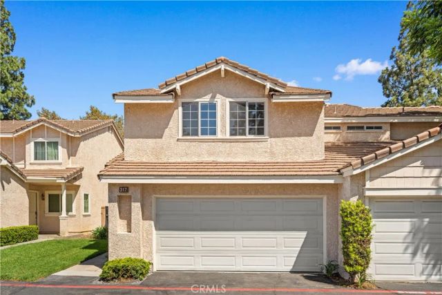 317 Somerset Court, Azusa, CA 91702