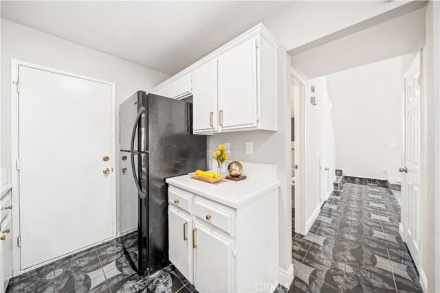 317 Somerset Court, Azusa, CA 91702