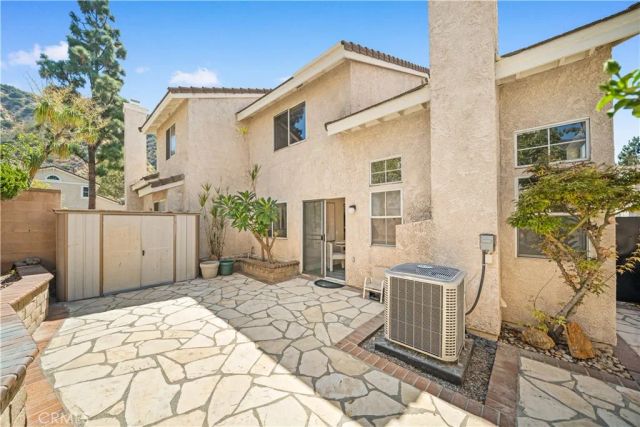 317 Somerset Court, Azusa, CA 91702