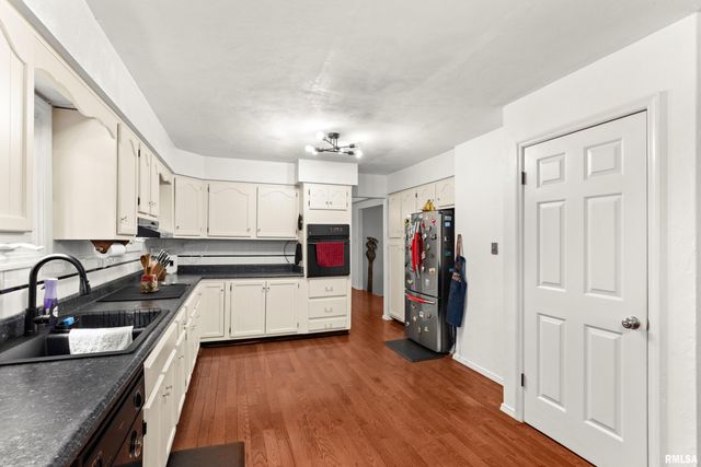 214 MATHENY Road, East Peoria, IL 61611