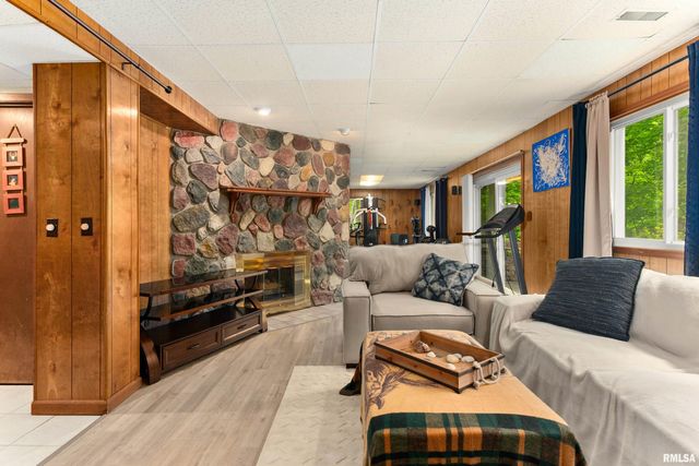 214 MATHENY Road, East Peoria, IL 61611