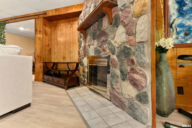 214 MATHENY Road, East Peoria, IL 61611