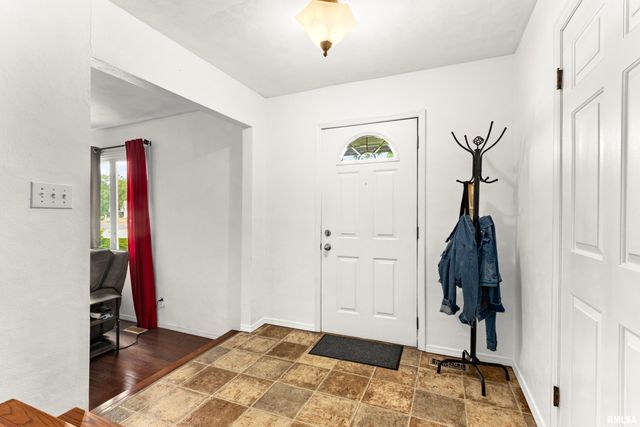 214 MATHENY Road, East Peoria, IL 61611