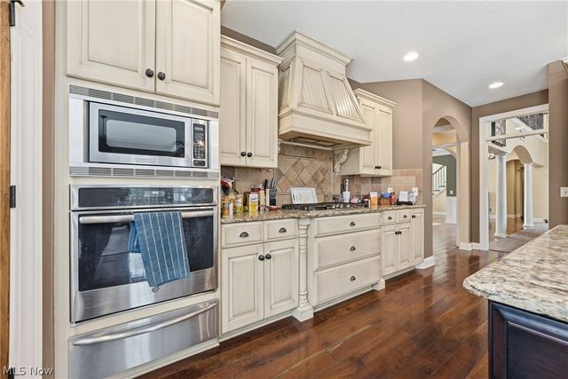 8550 Drummond Drive NW, Massillon, OH 44646